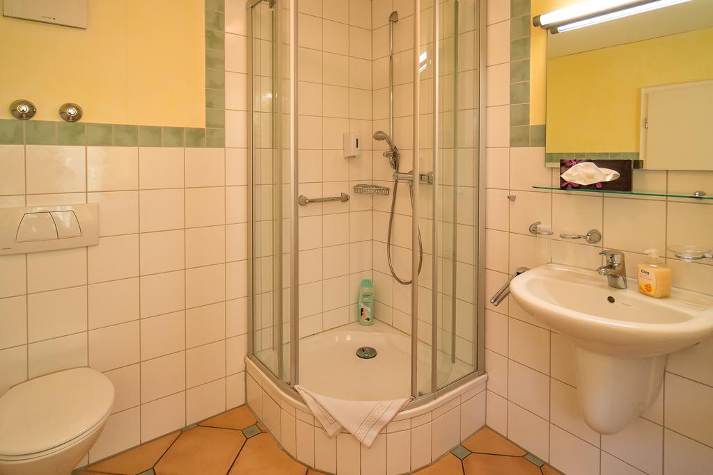 Hotel Zum Lieben Augustin Меерсбург Номер фото