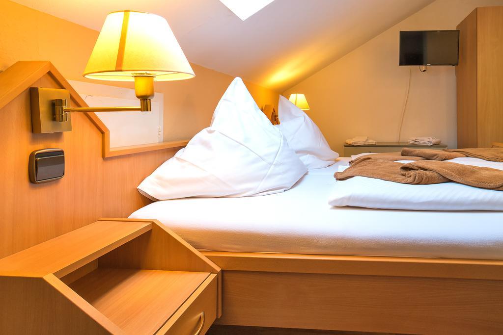 Hotel Zum Lieben Augustin Меерсбург Номер фото